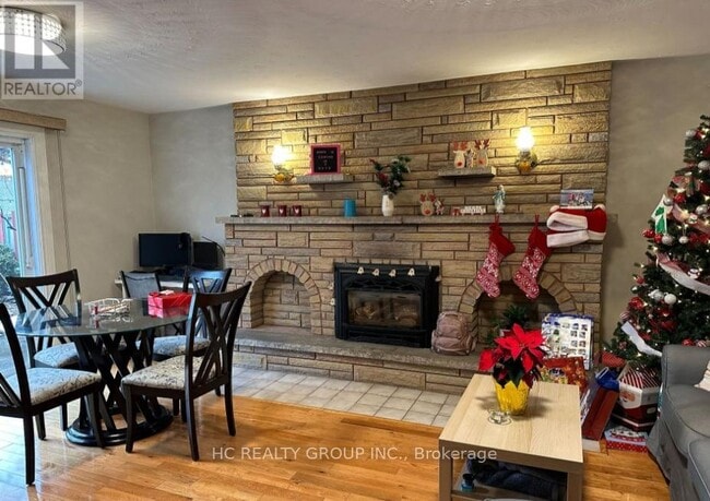 Building Photo - 322 Carson Dr