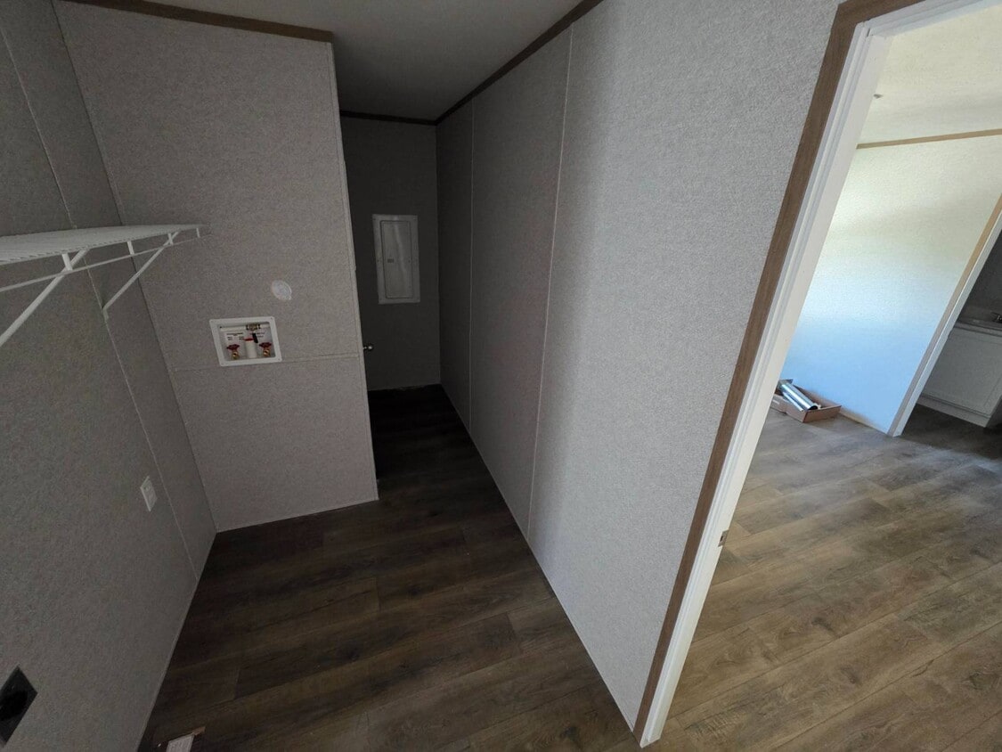 Building Photo - 304 Landrey Dr