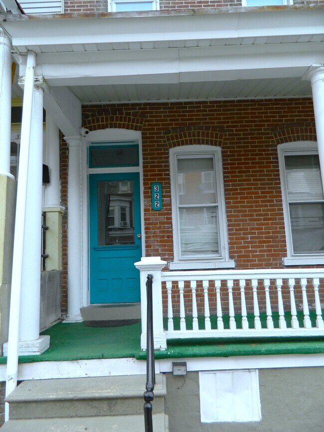 Foto del edificio - 322 N Franklin St