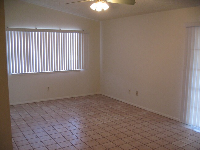Building Photo - 3760 Jade Ave