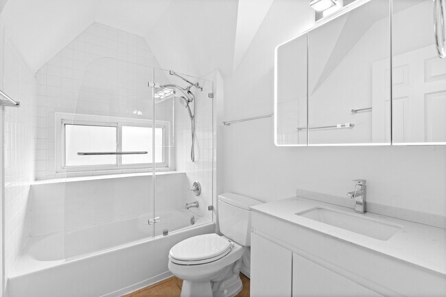 Foto del edificio - 4414 W Pine Blvd