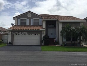 Building Photo - 9509 NW 9th Ct