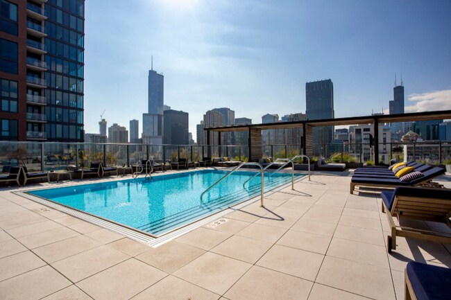 Foto del edificio - 640 N Wells St