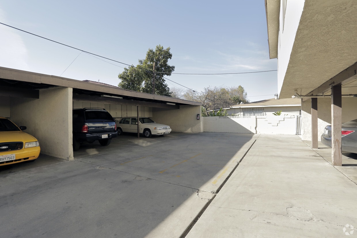Carport - 8560 Artesia