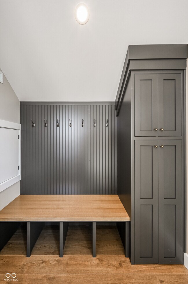 Foto del edificio - 1330 Fletcher Ave