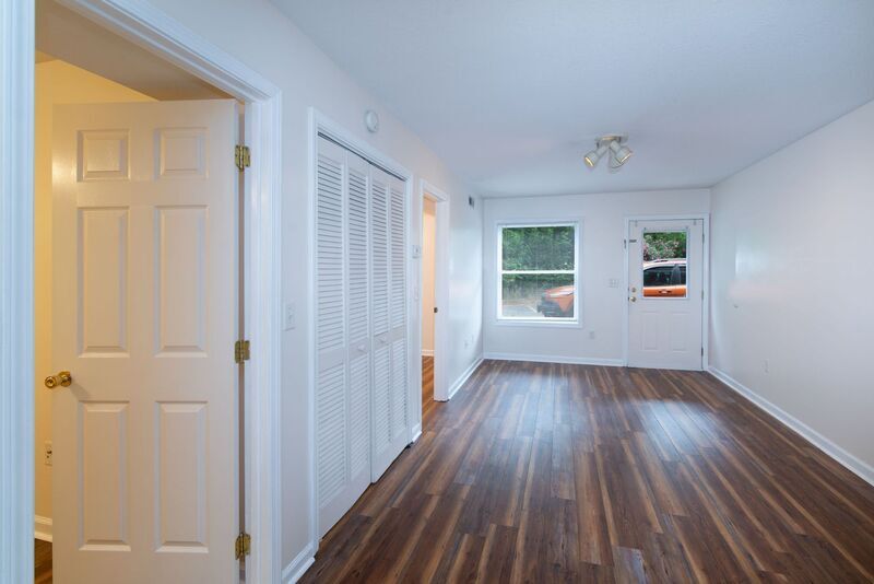 Primary Photo - 109 Citadel Dr