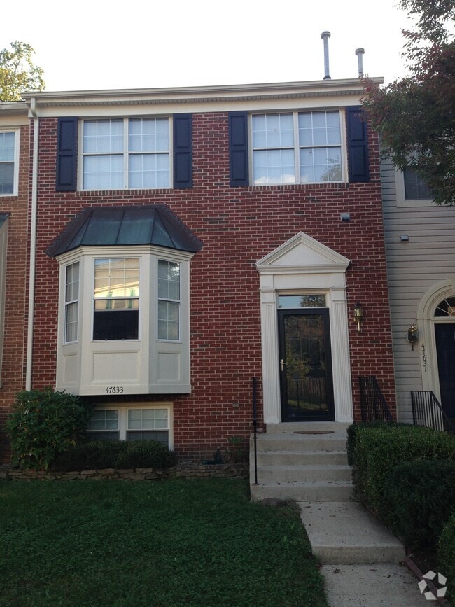 Building Photo - 47633 Comer Sq