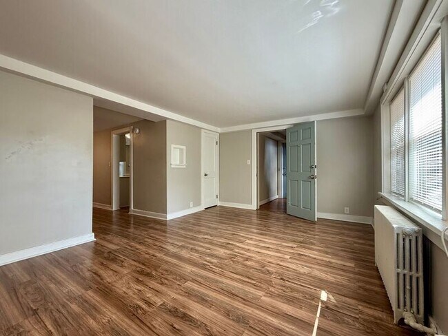 Foto del edificio - 1400 Kenmore Ave