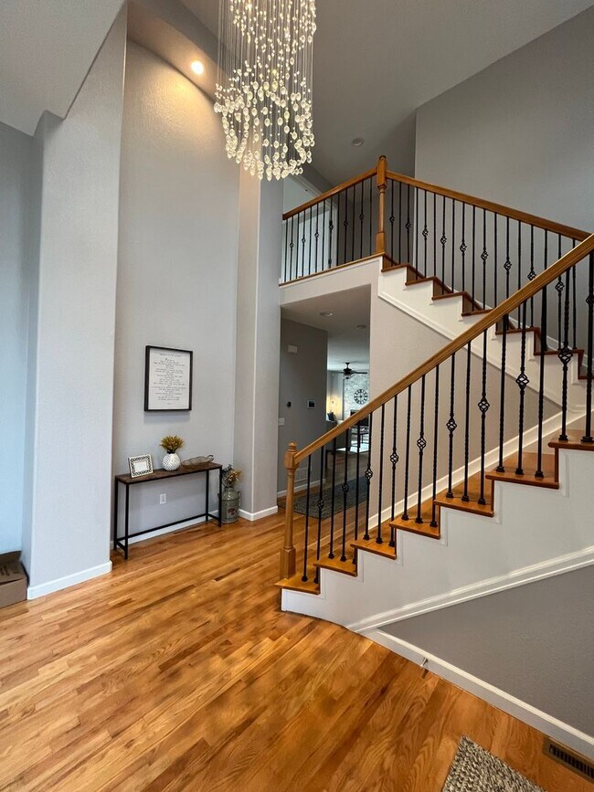 Foto del edificio - The Farm | 4,700+ Sq Ft, 5+ Bed/5 Bath, Cherry Creek Schools – Available August 1st