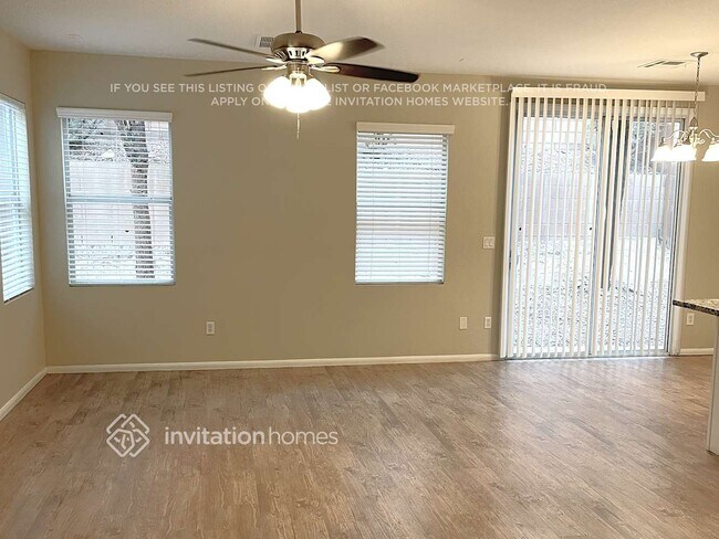 Foto del edificio - 7361 Arlington Garden St