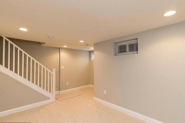 Building Photo - 521 Powhatan Pl NW