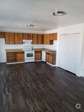 Building Photo - 6211 Primrose St
