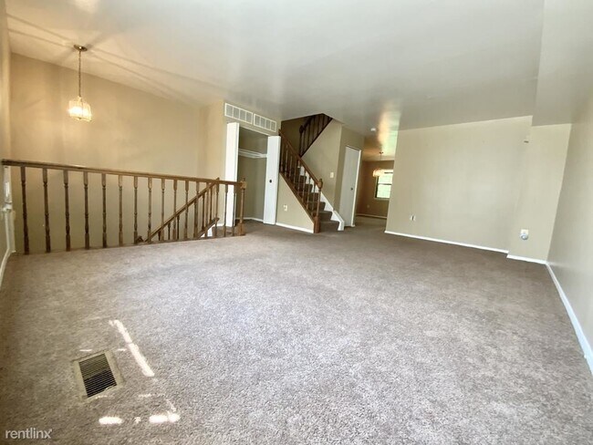 Foto del edificio - 38 Laurence Brooke Rd