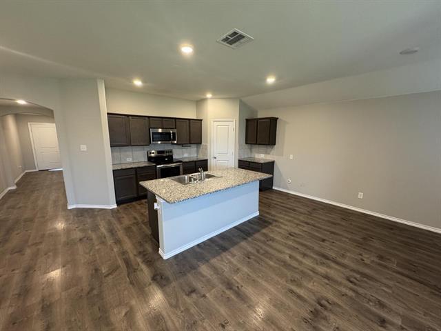 Building Photo - 929 Alton Dr