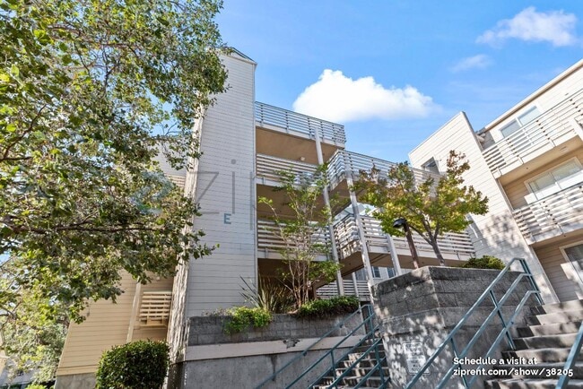 Building Photo - 929 E El Camino Real