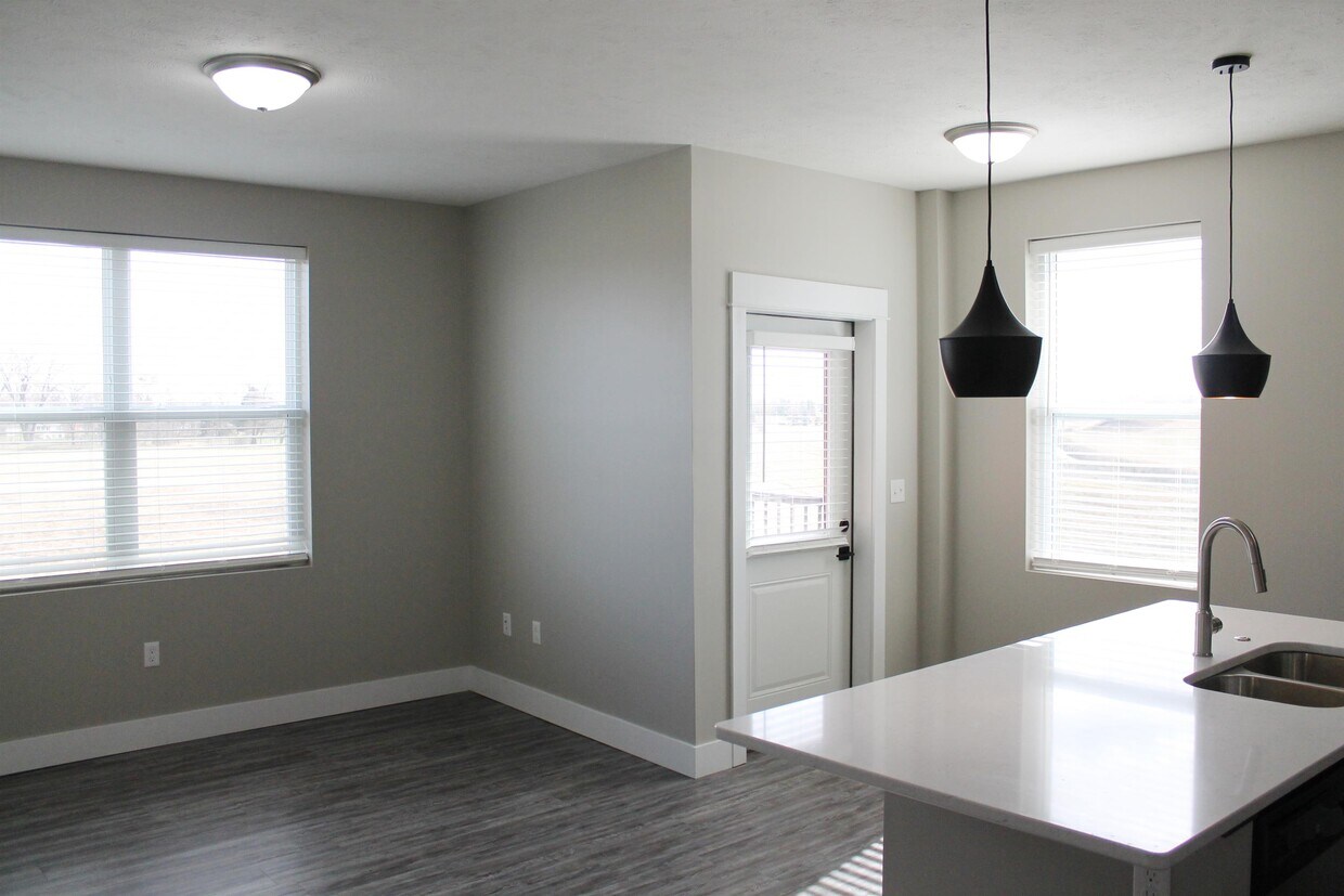 Foto principal - 1007 Sunrise Dr