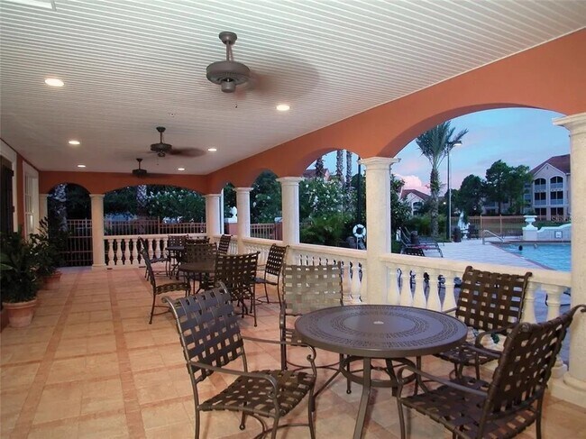 Building Photo - 4170 Central Sarasota Pkwy