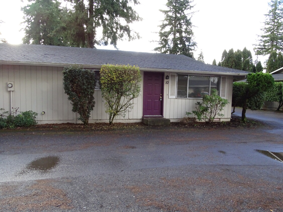 Foto principal - 3306 E 18th St