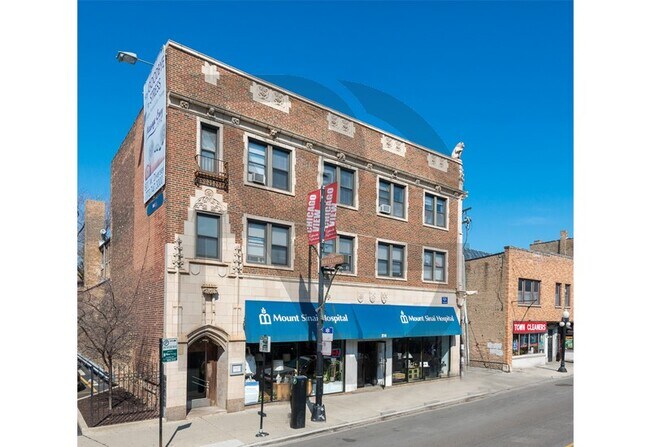 Foto del edificio - 818 W Diversey Pkwy