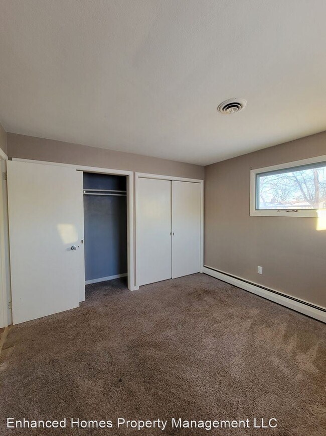 Building Photo - 3 br, 1 bath House - 3930 15th St. B