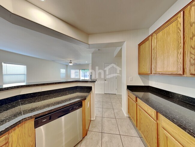 Foto del edificio - 10363 E Juanita Ave