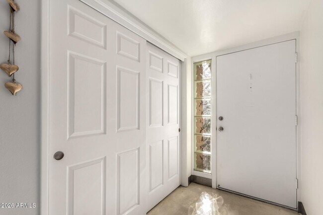 Foto del edificio - 3655 N 5th Ave