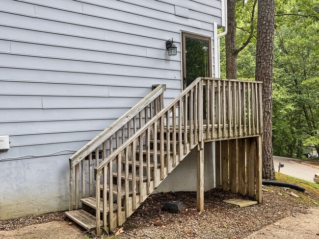 Building Photo - 618 Branniff Dr