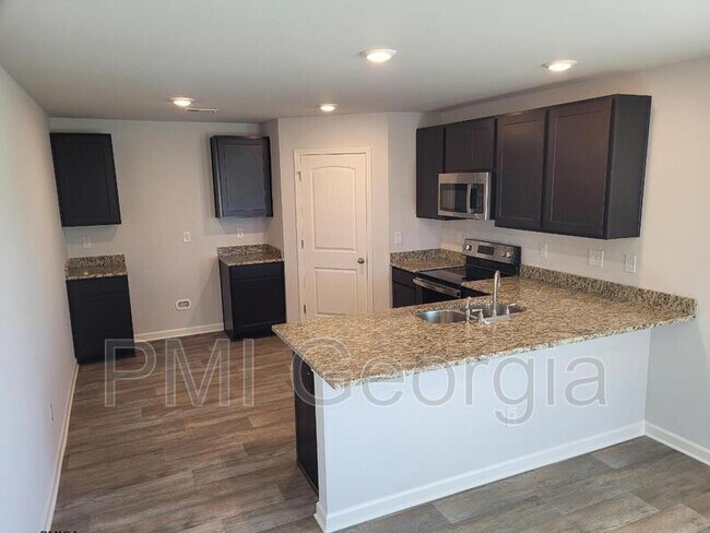 Building Photo - 7206 Winterberry Cir