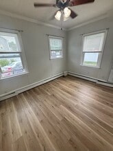 Building Photo - 42 Hillwood St