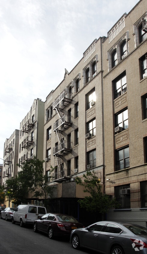 608-610 W 188th Street - 608-610 W 188th St