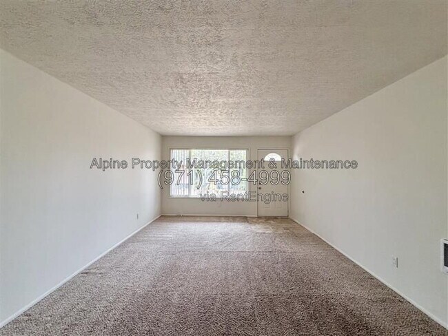 Foto del edificio - 925 NW Joy Ave