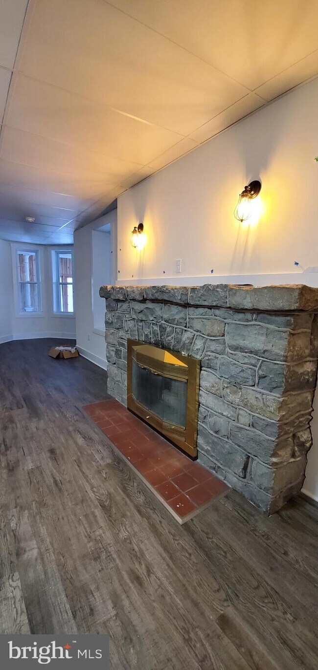 Building Photo - 13274 Monterey Ln