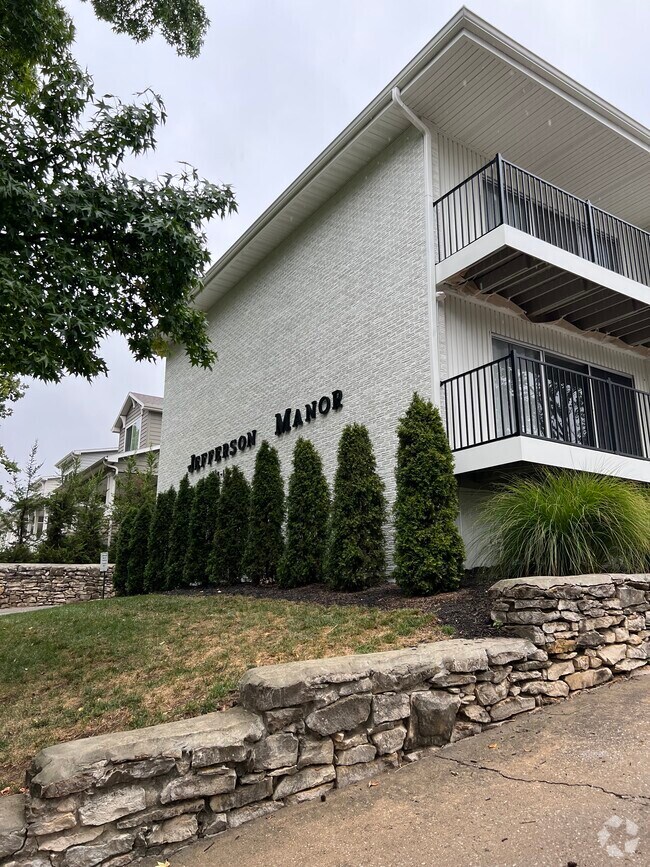 Plaza Westport Apartments for Rent with Utilities Included Kansas