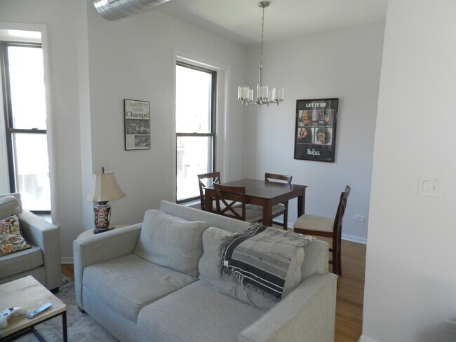Foto del edificio - 519 W Arlington Pl