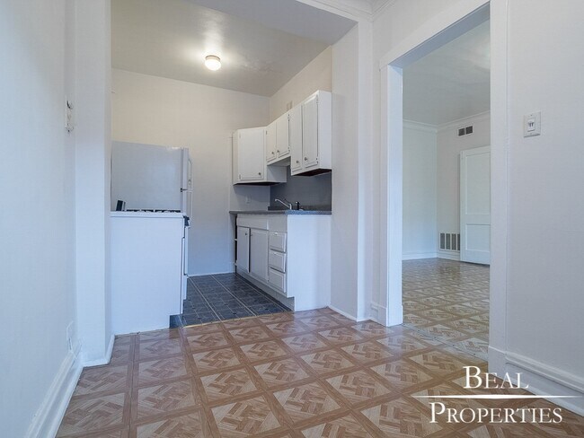 Foto del edificio - 2244 W Wilson
