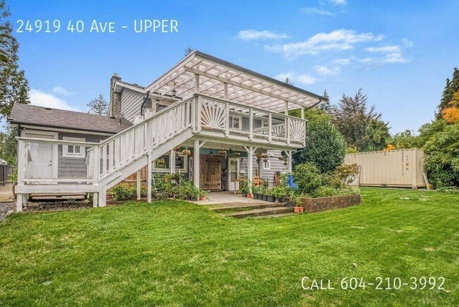 Building Photo - Upper Home In Quiet Country Location