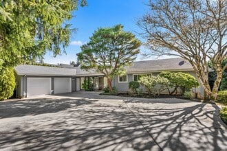 Building Photo - 6360 SW 86th Ave