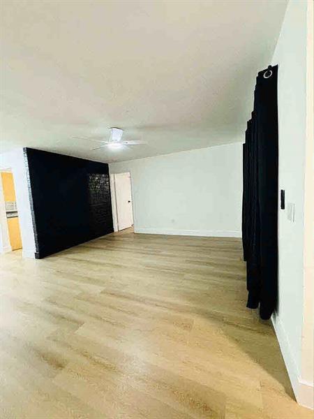 Foto del edificio - 9171 NW 26th St