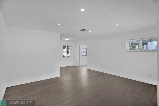 Foto del edificio - 201 NW 41st Ct