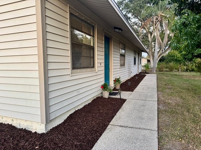 Photo - 2901 Bay View Dr Apartment