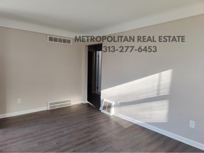 Building Photo - 32626 Sheridan St