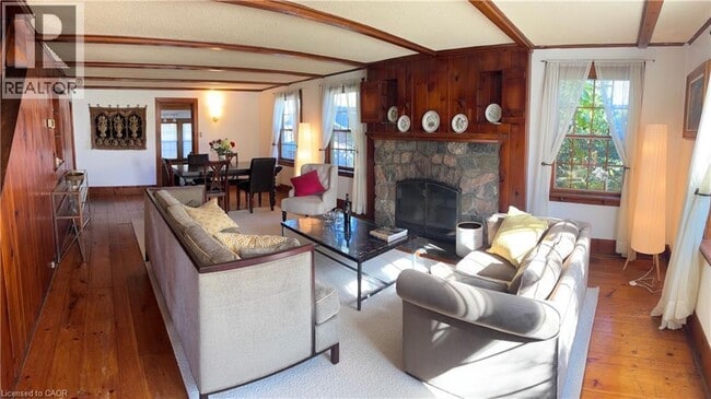 Photo du bâtiment - 8 Highland Ave