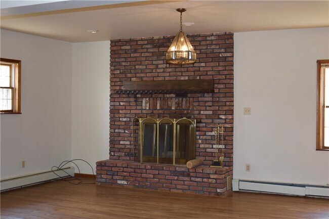 Building Photo - 2492 White Cloud Rd