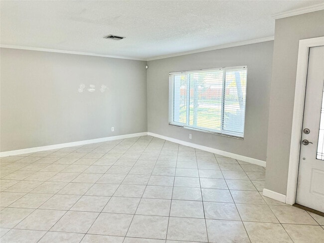 Foto del edificio - 9850 NW 25th Ct