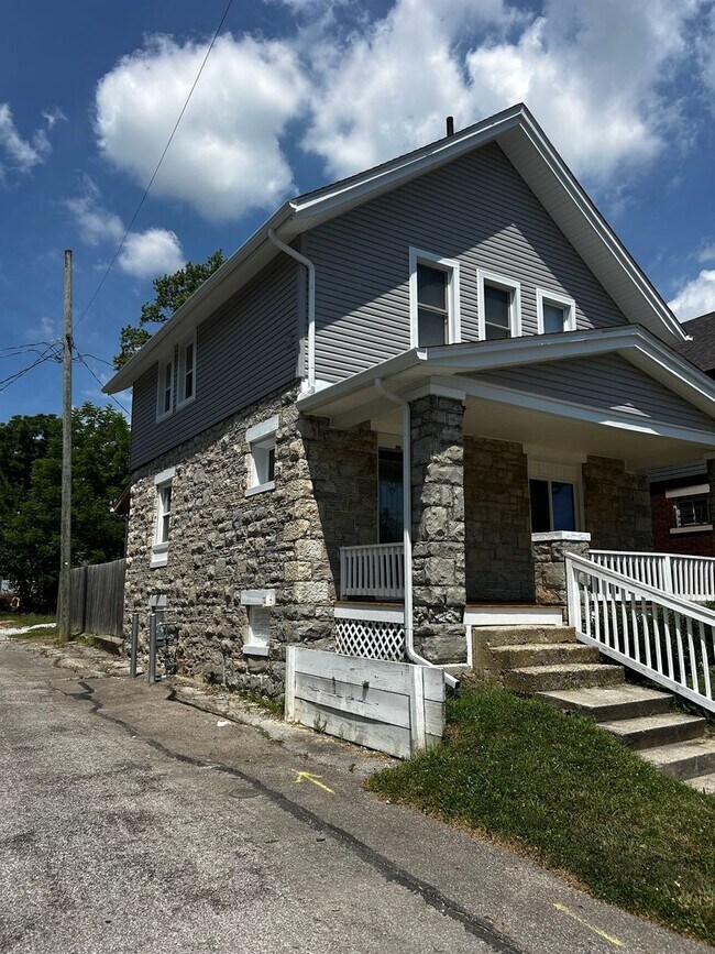 Building Photo - Beautiful 3 Bedroom Home in Woodland Park