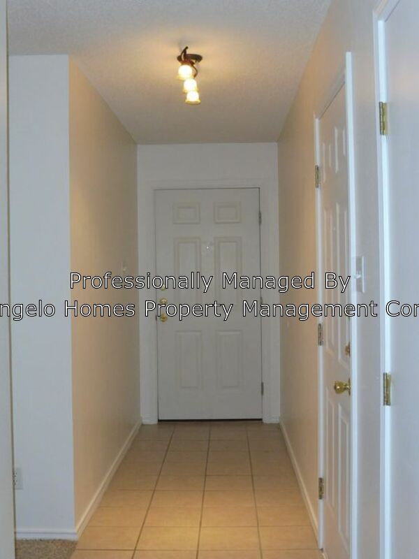 Building Photo - 1320 Joseph Ln