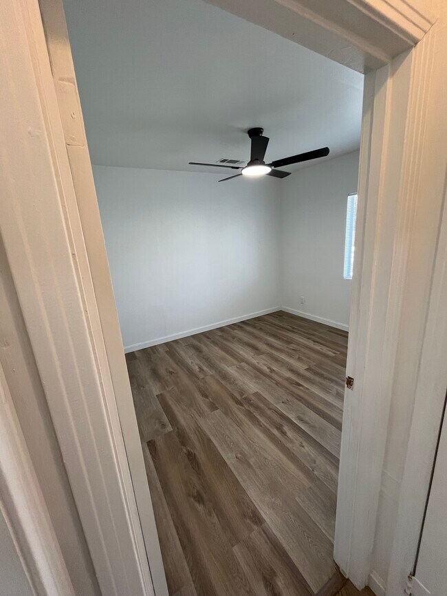 Building Photo - 480 E Monterey Ave