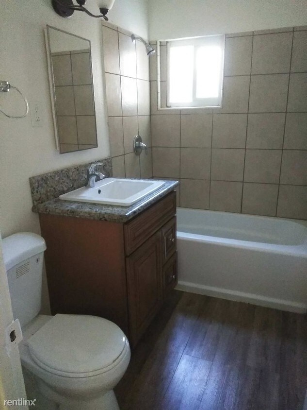 Primary Photo - 2 br, 1 bath Apartment - Top Team Realty