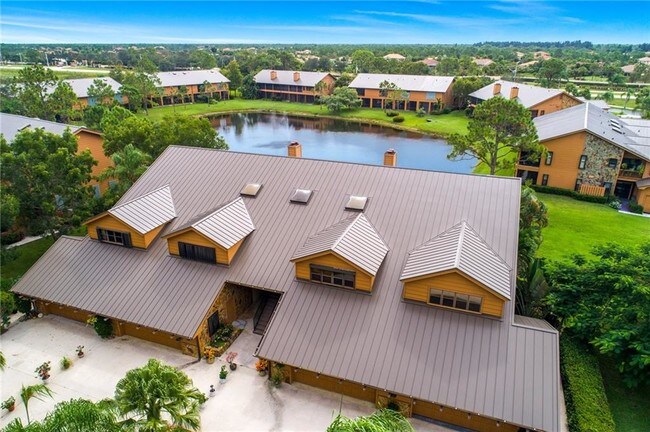 Foto del edificio - 106 SE Crestwood Cir