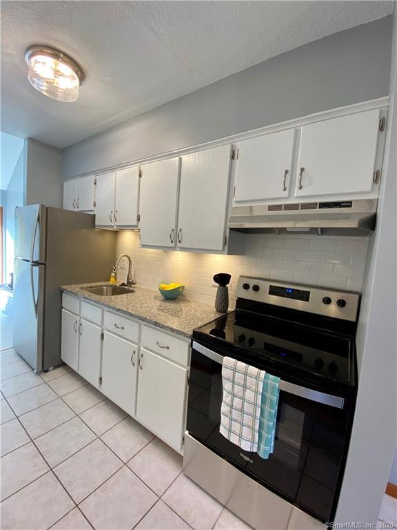 268 Hartford Turnpike Unit E10, Tolland, CT 06084 Condo for Rent in